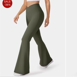 Green Halara Softlyzero Thermal Crossover High Waist Back Pocket Flare Leggings